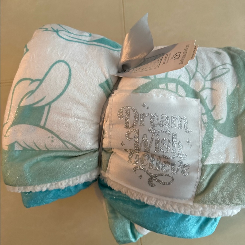 Disney 100th hallmark Dream Wish Believe Plush  Blanket - Mint & Teal NWT